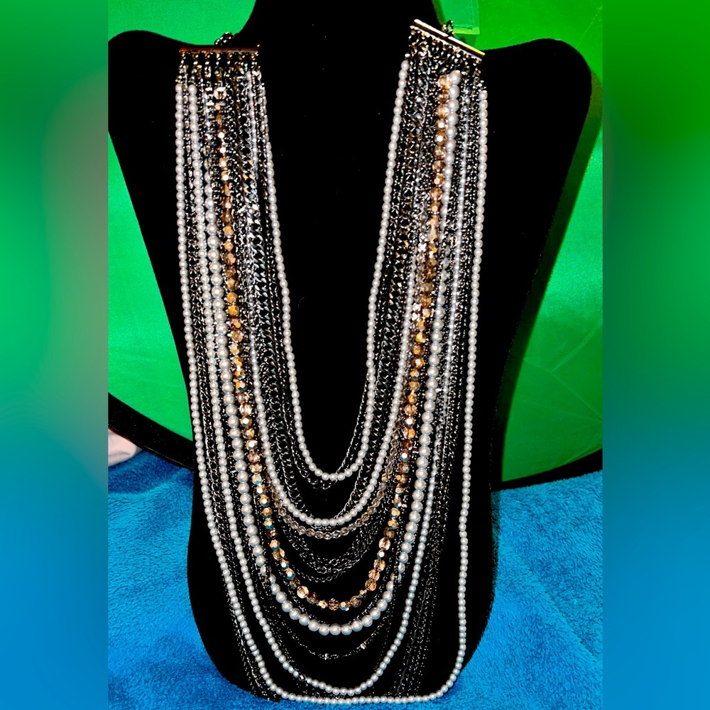 NORDSTROM “SEQUIN” STUNNING SHINY SILVER MULT STRAND STATEMENT NECKLACE